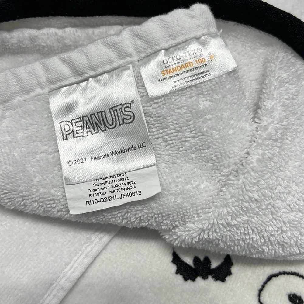 Snoopy hand towels Halloween